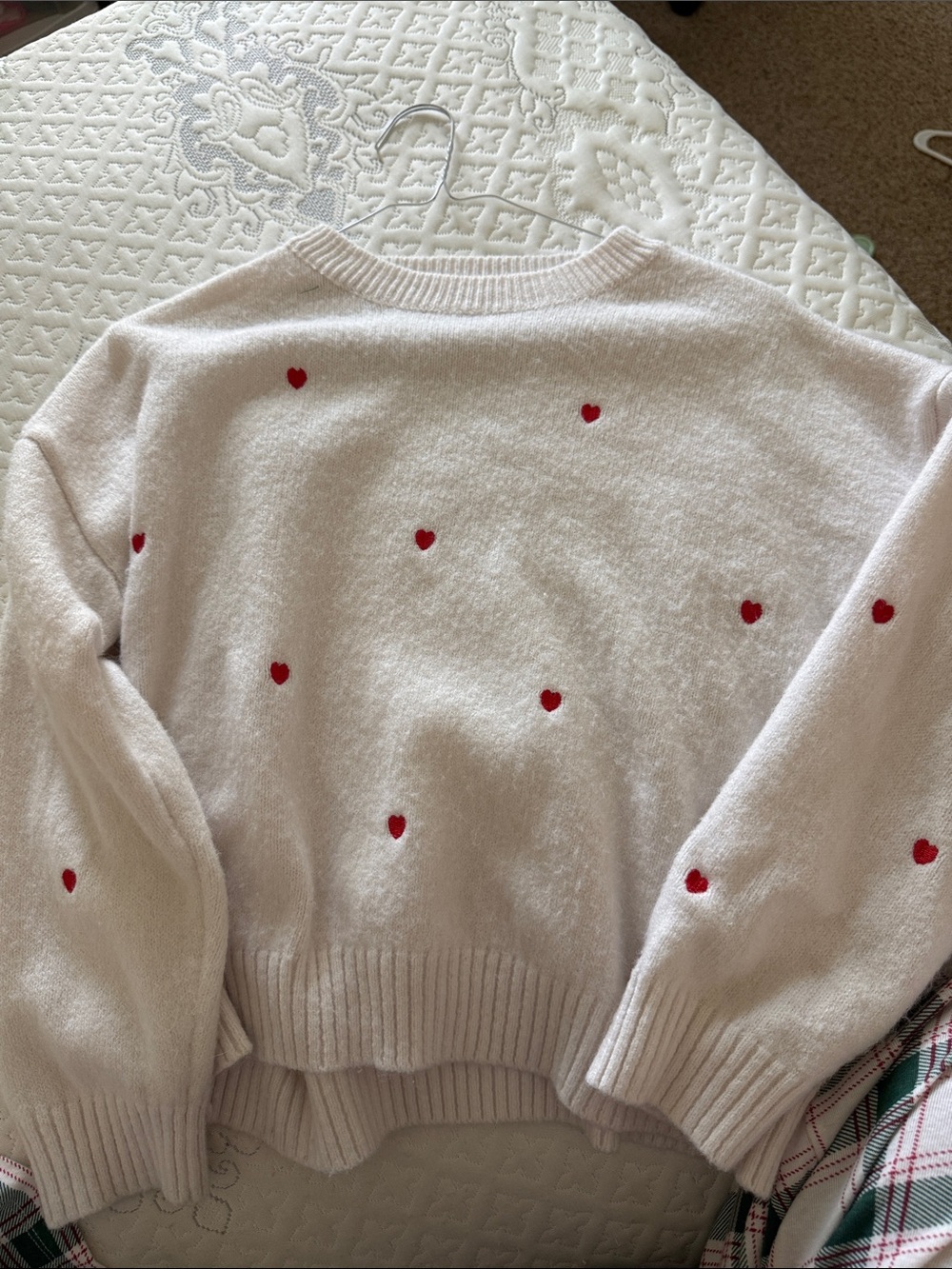 White Heart-Embroidered Crewneck Sweater - Women